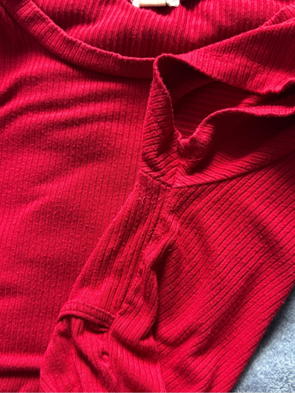 Garage Red Ribbed Ruched Cropped Top Size Medium - Picture 7 of 8